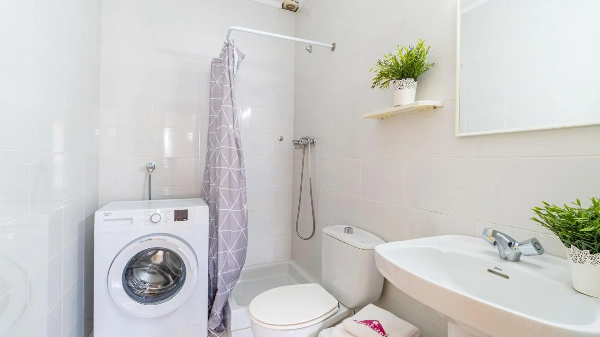 Basic Comfort Apartment Port Moxo 1º 0131 Ampuriabrava