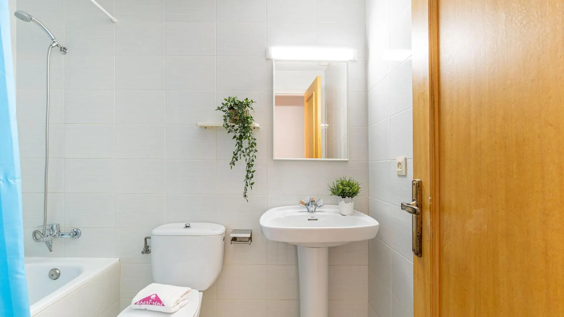 Basic Comfort Apartment Port Moxo 1º 0131 Ampuriabrava